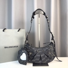 Balenciag Le Cagole Bags